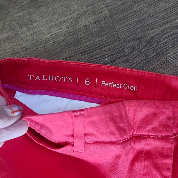 Talbots red perfect crop size 6, Cute for Christmas! - Picture 2 of 3